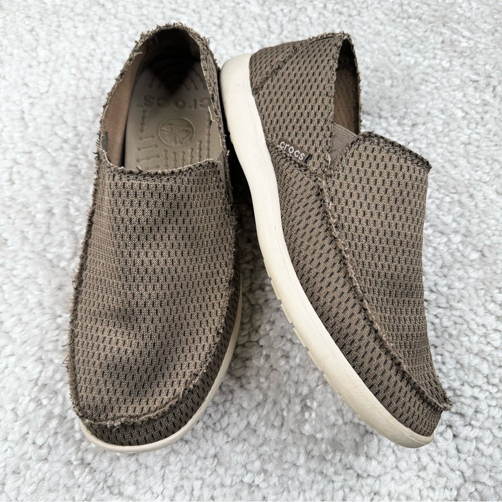 Crocs Santa Cruz Slip Ons Moccasins. Lightweight. Mens 8